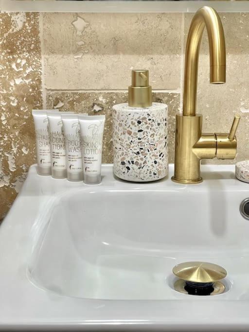 Chez Joan, Apt De Standing, 4 Prs, A 300M Des Plages Antibes Zewnętrze zdjęcie